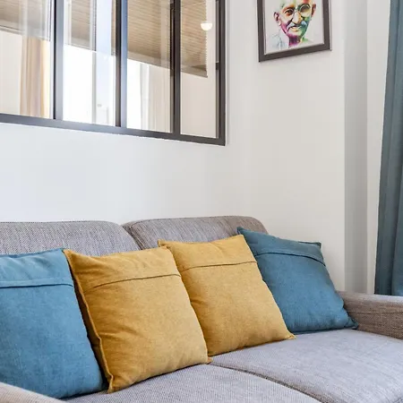 Cosy 2 Pieces Champs-elysees-defense Appartement
