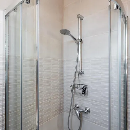 Cosy 2 Pieces Champs-elysees-defense Appartement Puteaux